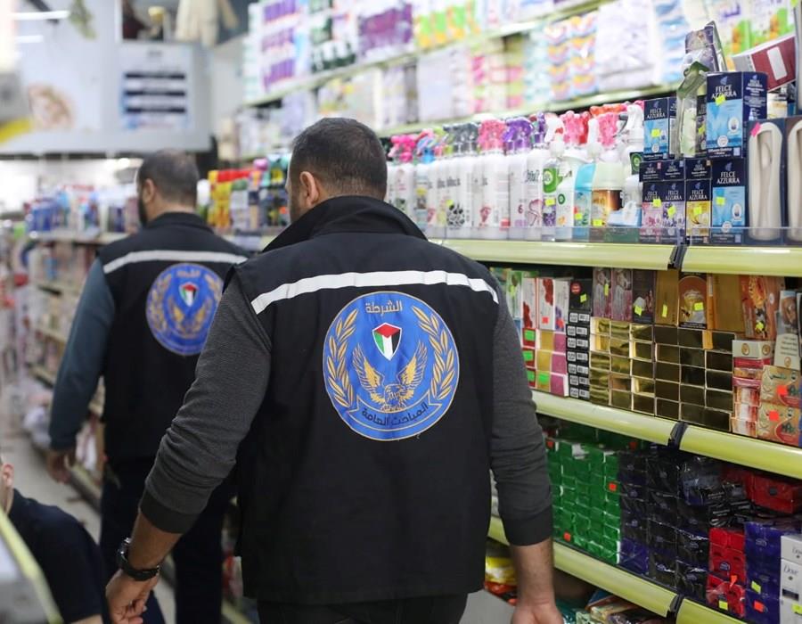 "مباحث التموين" تتلف 469 كجم من المجمدات الفاسدة في خانيونس