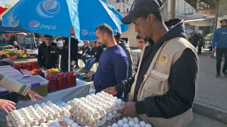 "مباحث التموين" تتلف 686 كجم مواد غذائية فاسدة