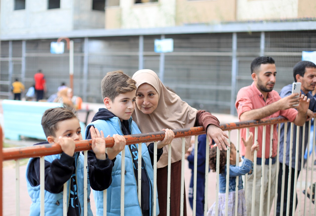 أجواء قضاء المواطنين في غزة الإجازة الأسبوعية في عدد الأماكن الترفيهية مساء الجمعة