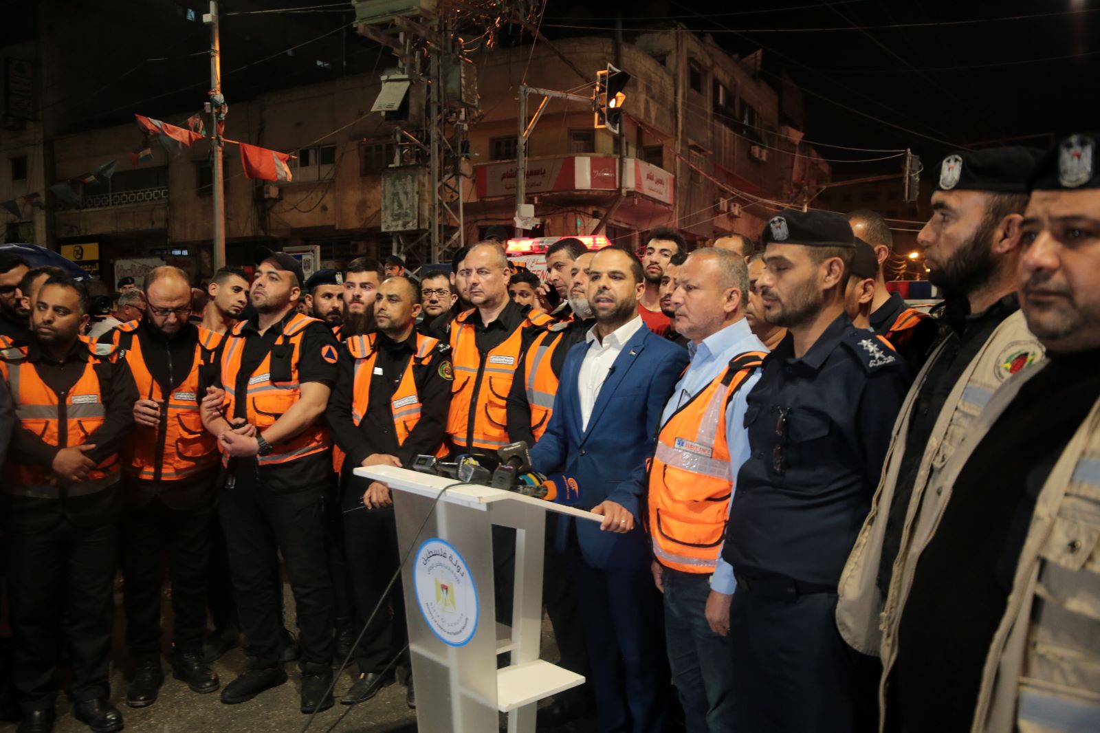 مؤتمر صحفي ومسير للطواقم الميدانية بأجهزة وزارة الداخلية مع بدء وقف العدوان الإسرائيلي على غزة