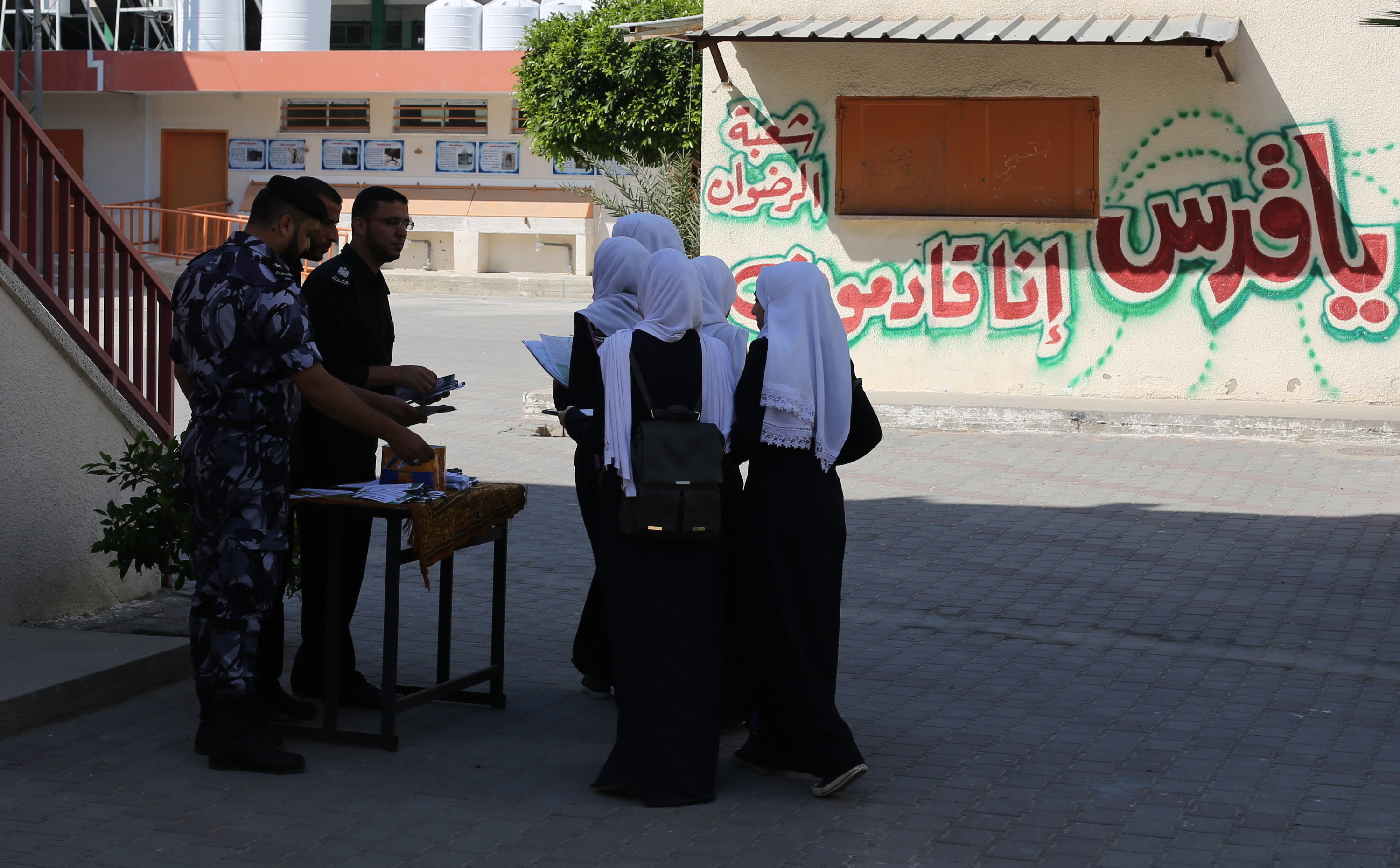 الأجهزة الأمنية تُؤمن اختبارات الثانوية العامة