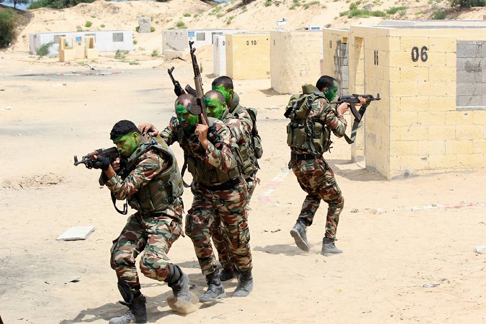 تدريبات دورة قادة السرايا الرابعة بقوات الأمن الوطني