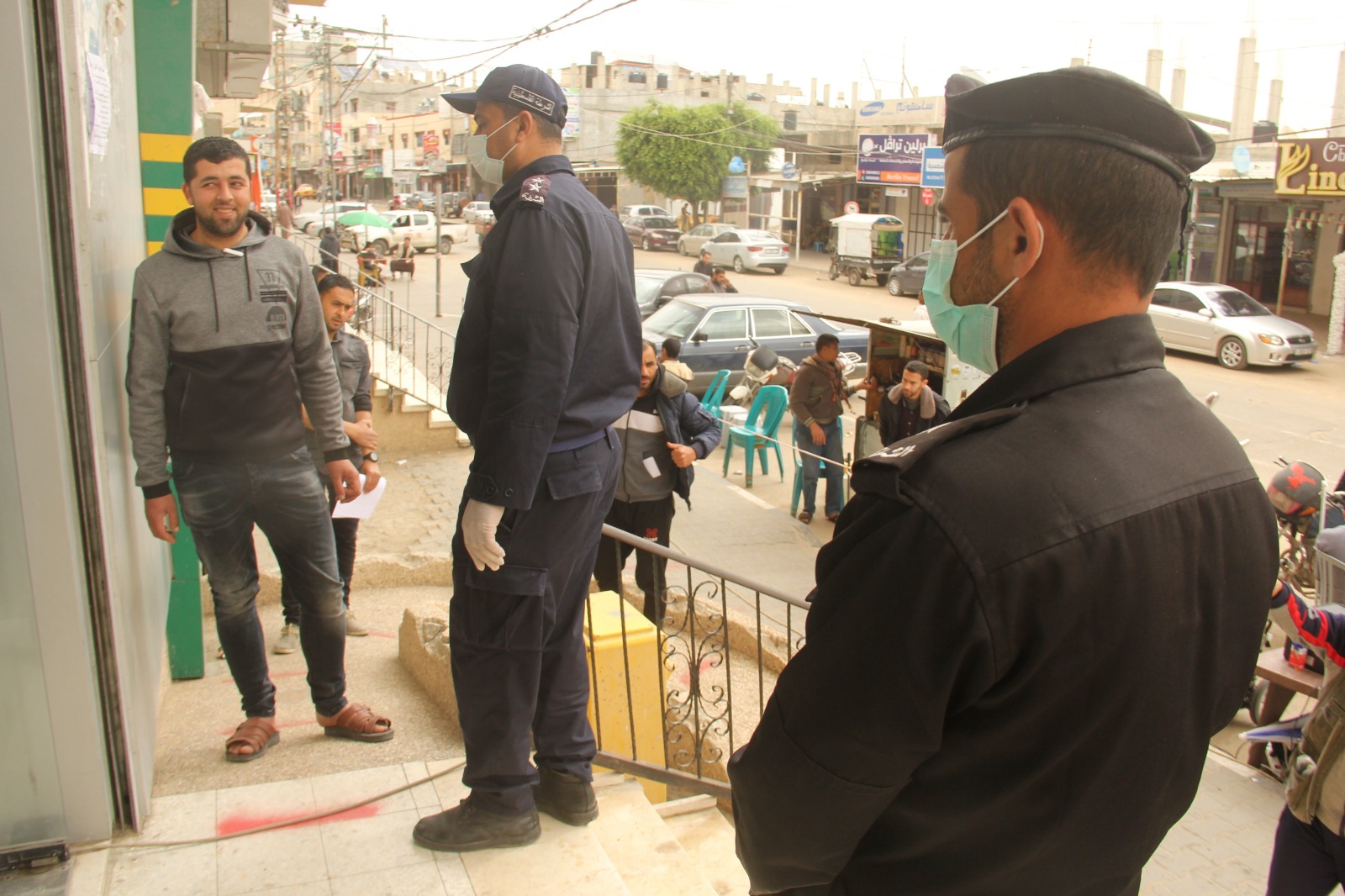 الشرطة تُنظم صرف "المنحة القطرية"