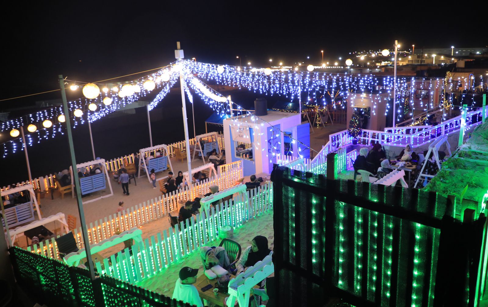 أجواء احتفال المواطنين بعيد الفطر السعيد في عدد من المناطق بقطاع غزة 2023