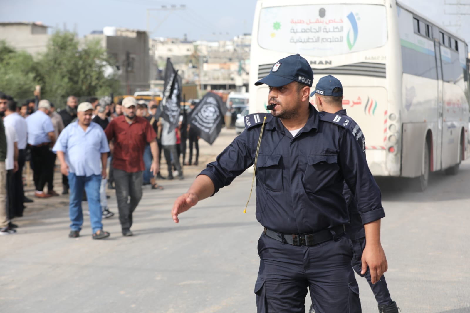 "أجهزة الداخلية" تساند المشاركين بالمهرجان الخطابي شرق غزة