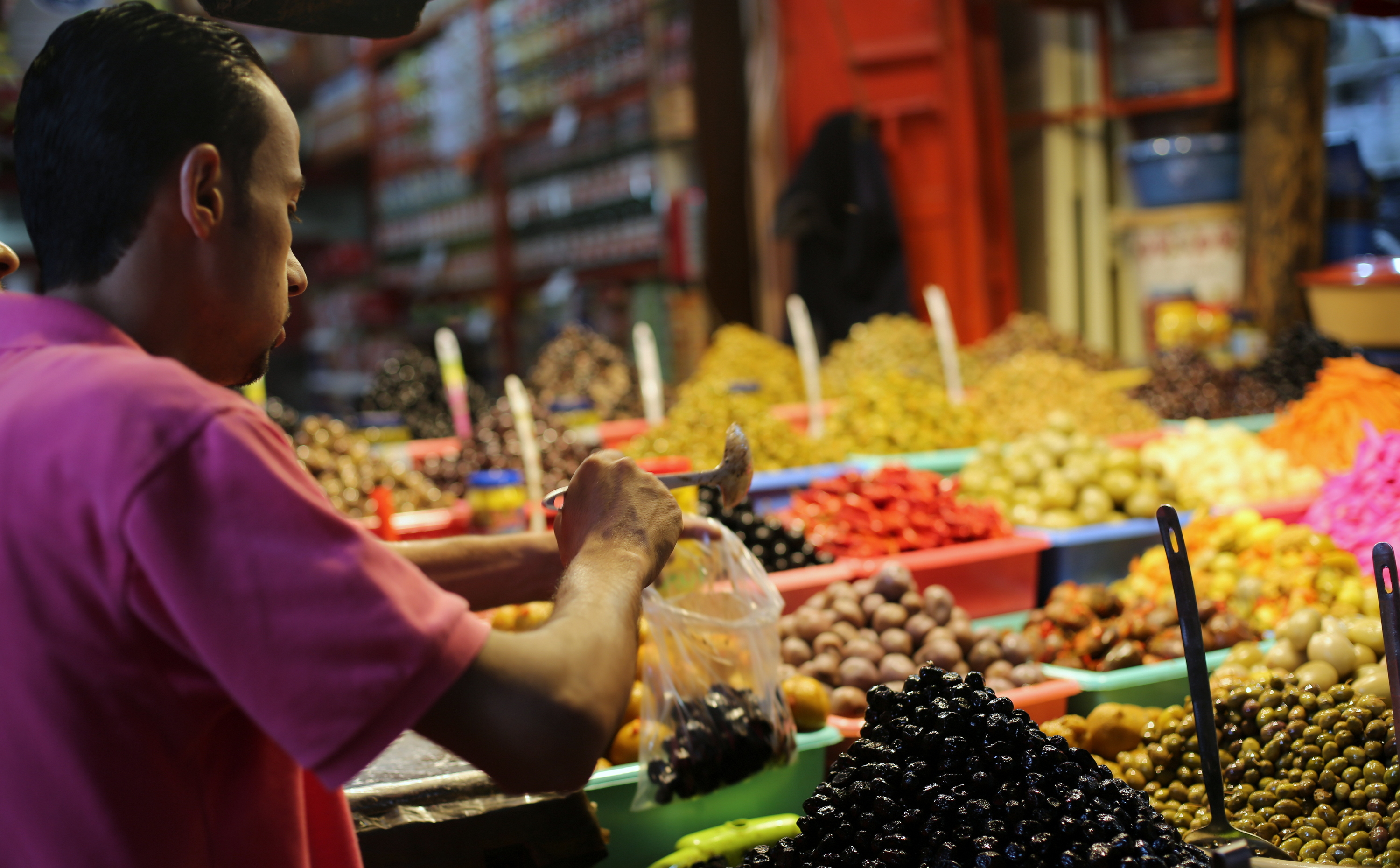 أسواق غزة في أيام شهر رمضان 