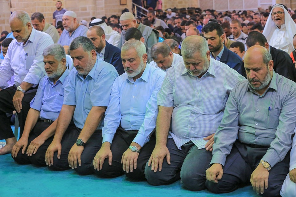 تشييع شهداء الواجب الذين ارتقوا في تفجير حاجزي الشرطة