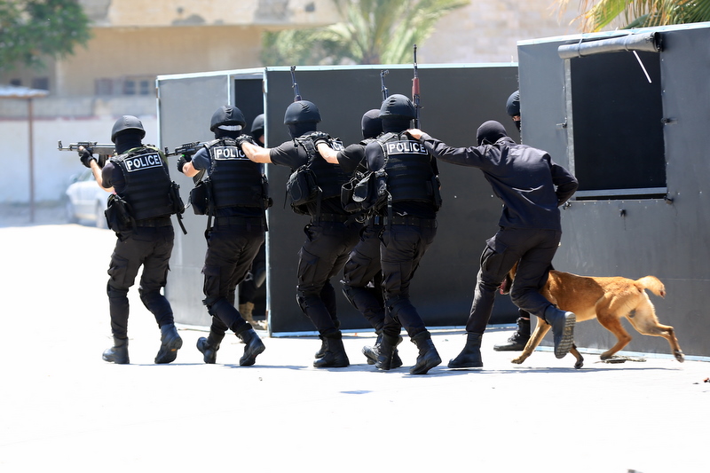 "كلية الرباط" تُخرج الفوج الثامن من بكالوريوس "القانون والشرطة"