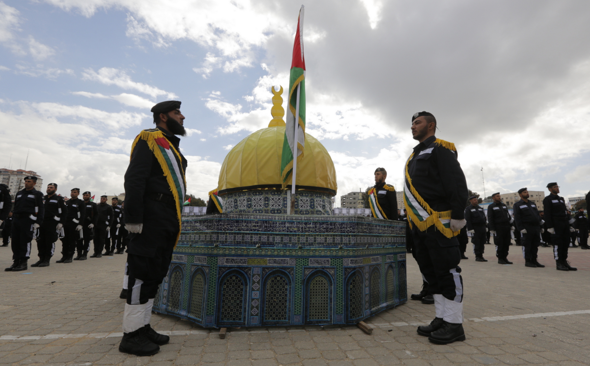 بالصور.. حفل تخريج دورة صف الضباط لـ22 لجهاز الشرطة "بالآذان قادمون"