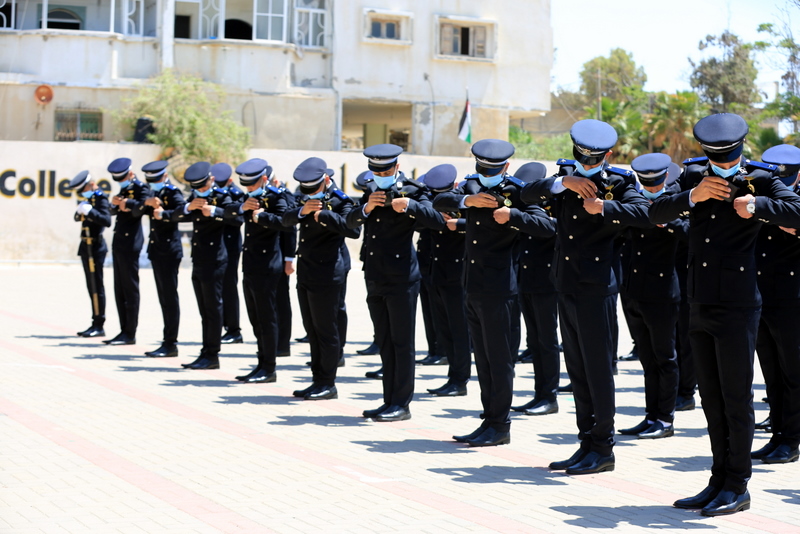 "كلية الرباط" تُخرج الفوج الثامن من بكالوريوس "القانون والشرطة"