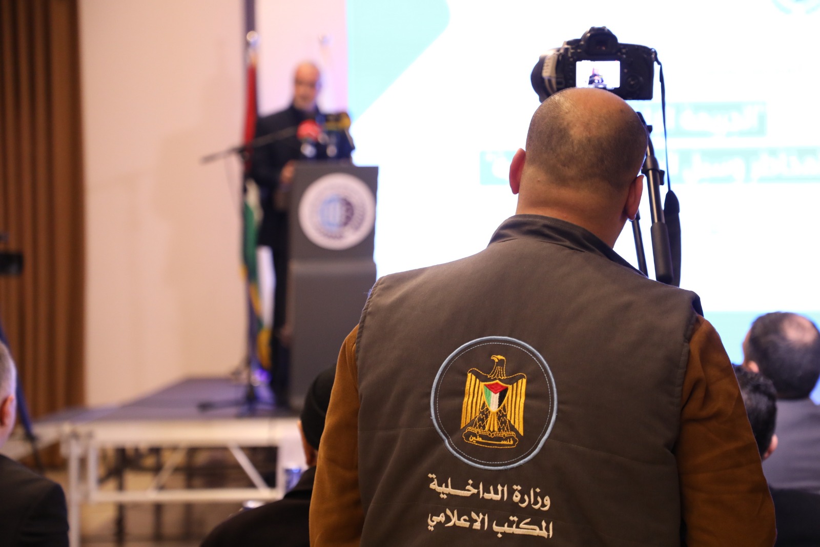 كلية الرباط الجامعية تعقد المؤتمر العلمي حــول "الجريمة الإلكترونية"