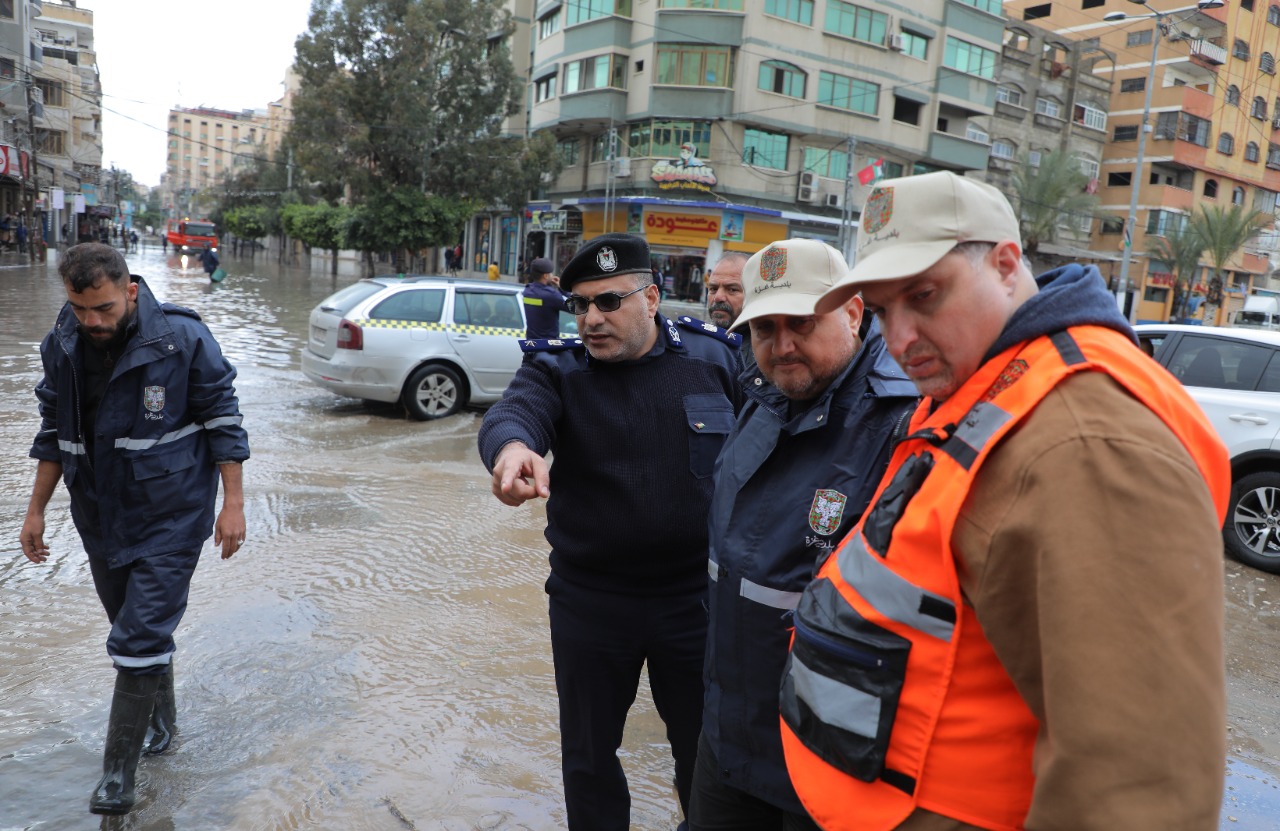 أجهزة الداخلية تساند المواطنين في ظل المنخفض الجوي