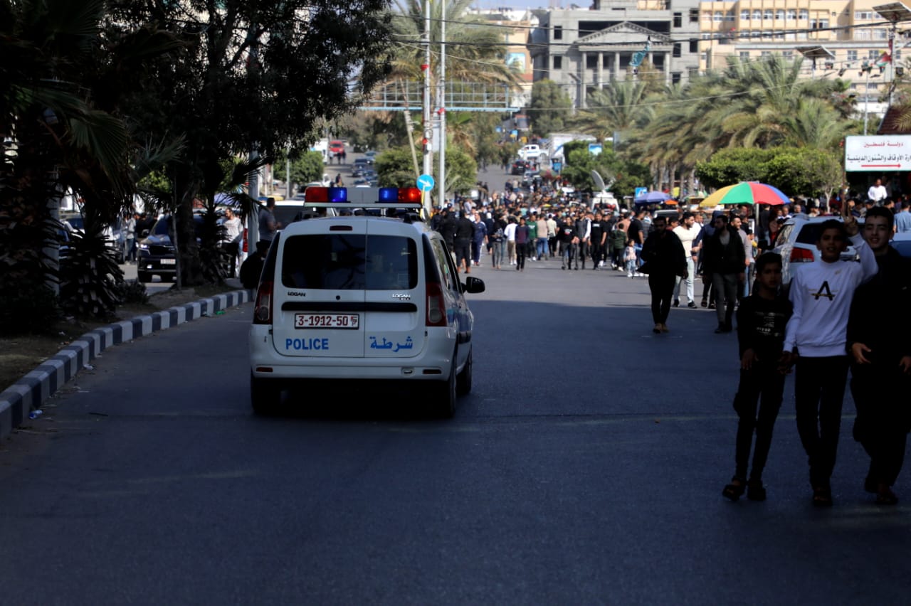 أجهزة الداخلية تُؤمن مهرجاناً لتأبين شهداء العدوان الإسرائيلي