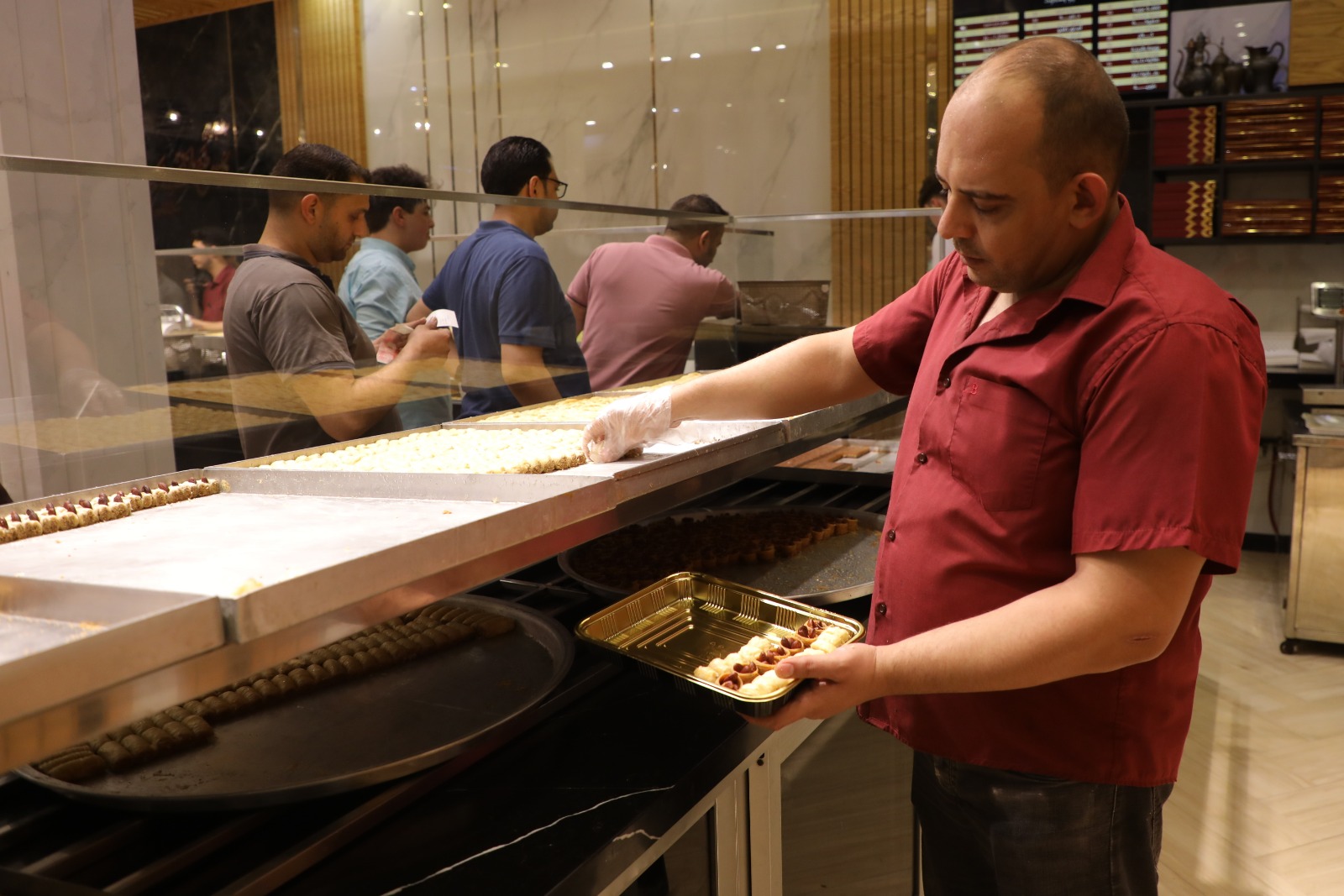 المواطنون في غزة يقضون إجازة عيد الأضحى المبارك