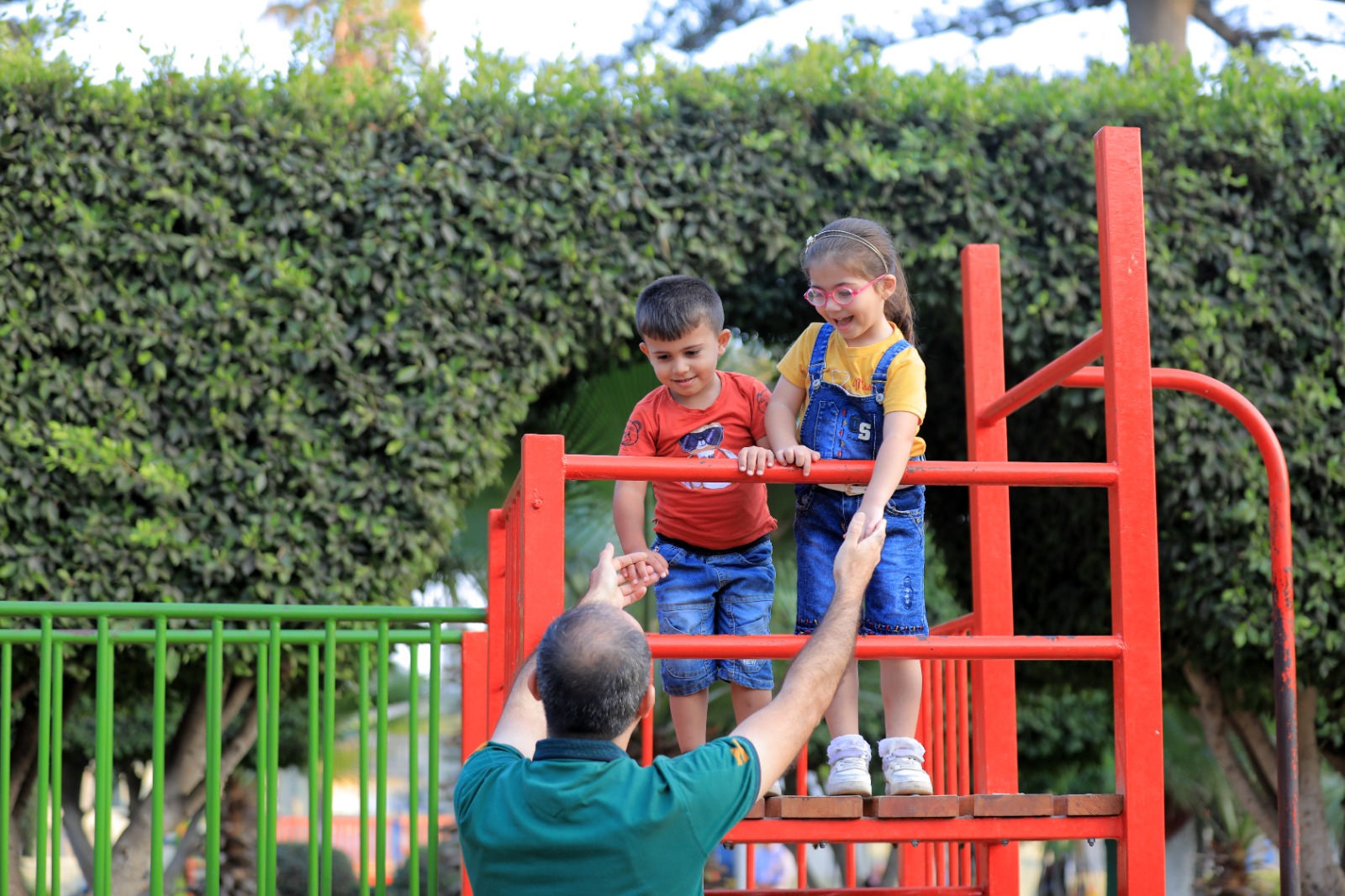 أجواء قضاء المواطنين في غزة الإجازة الأسبوعية "يوم الجمعة"