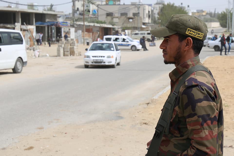 أجهزة الداخلية تُساند جماهير شعبنا المشاركة في مليونية الأرض والعودة