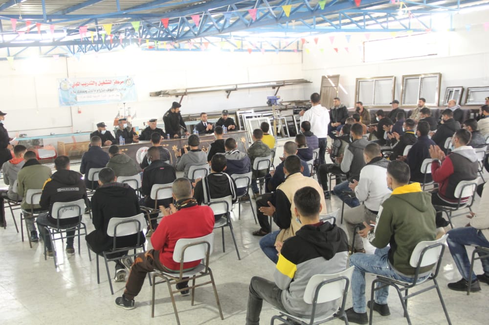 "الإصلاح والتأهيل" تُخرّج دورة "الحرف التأهيلية الثالثة" للنزلاء بخانيونس