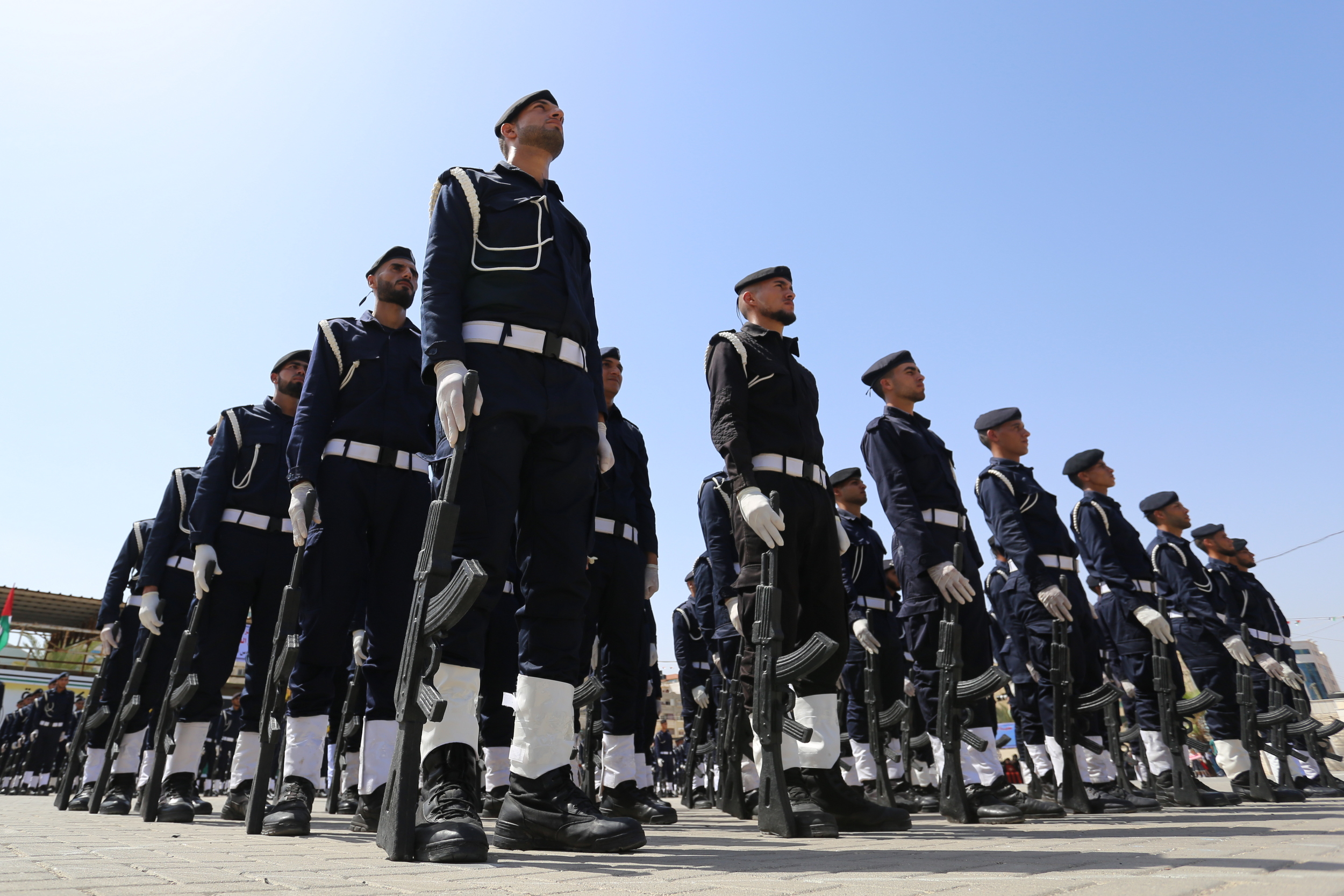 كلية الرباط تُخرّج دفعة البكالوريوس السابعة في القانون والعلوم الشرطية