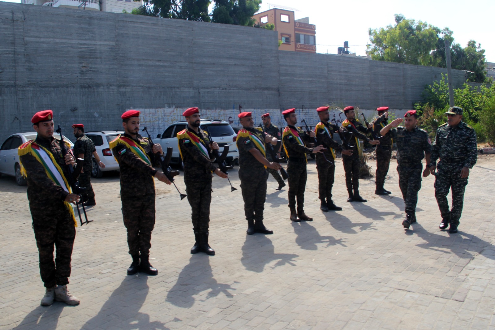 الشرطة العسكرية تُنظم طابوراً مركزياً