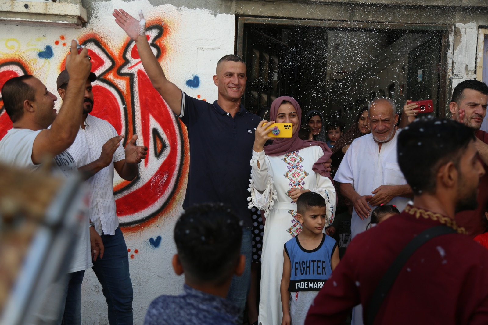 صور من أجواء احتفال المواطنين في قطاع غزة بنجاح الطلبة في الثانوية العامة