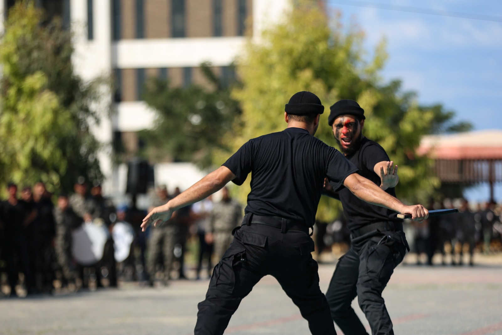 مديرية التدريب تُخرج عددًا من الدورات التدريبية فوج الشهيدين (عابد والعلاونة)