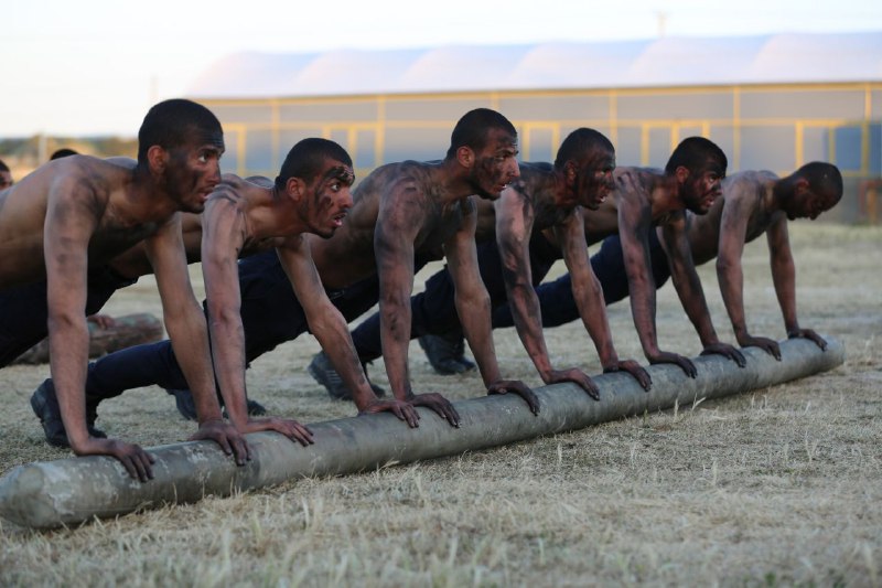 كلية الرباط الجامعية تفتتح دورة الصاعقة للطلبة الخريجين