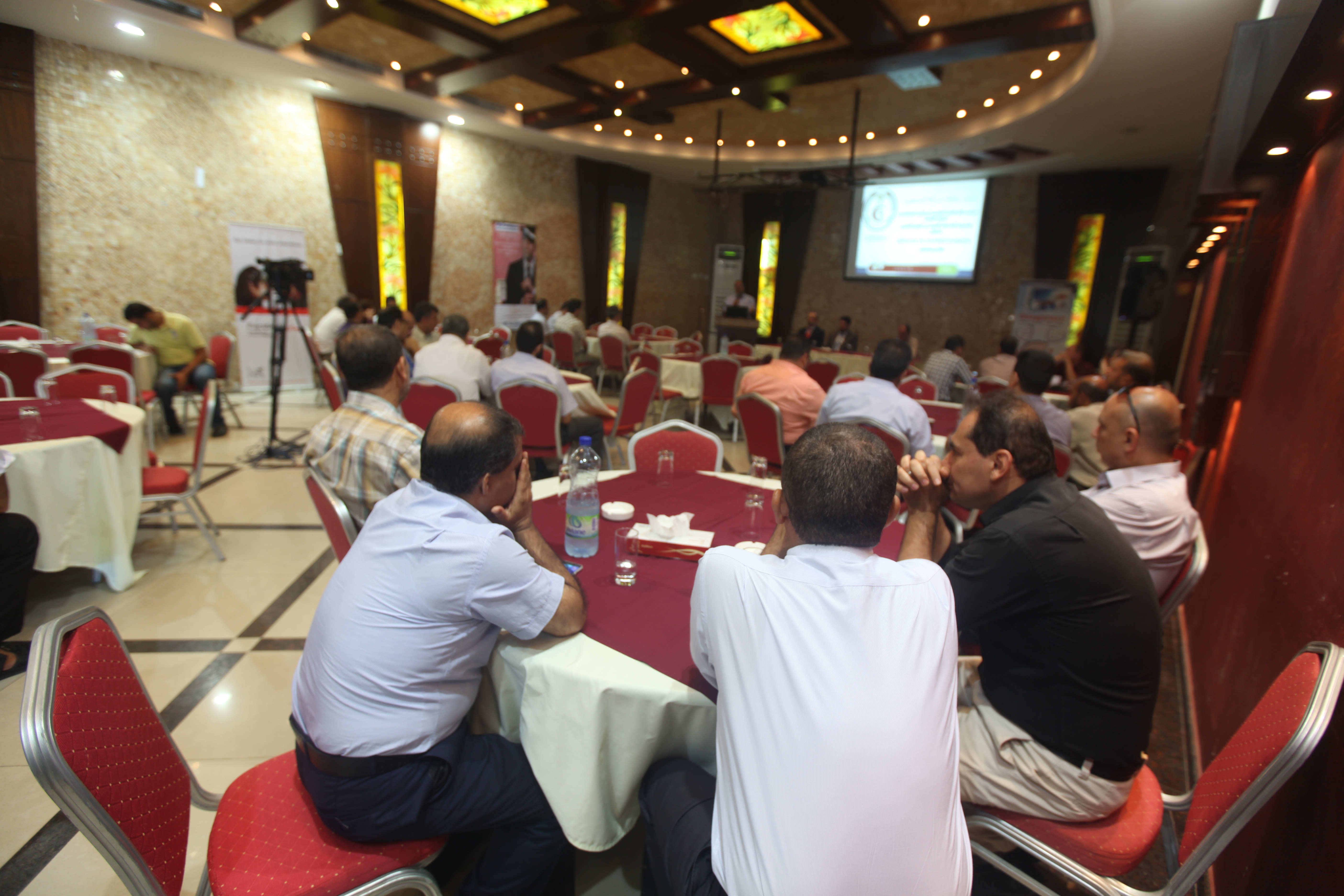 اليوم العلمي للخدمات الطبية