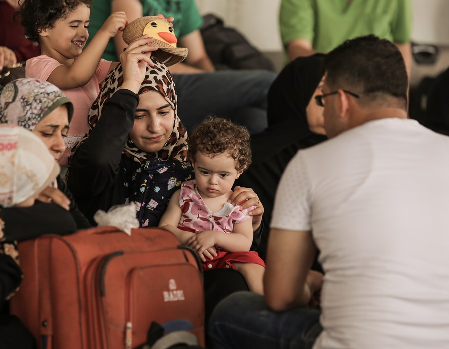 مغادرة الحالات الإنسانية عبر معبر رفح خلال فتحه استثنائياً ليومين