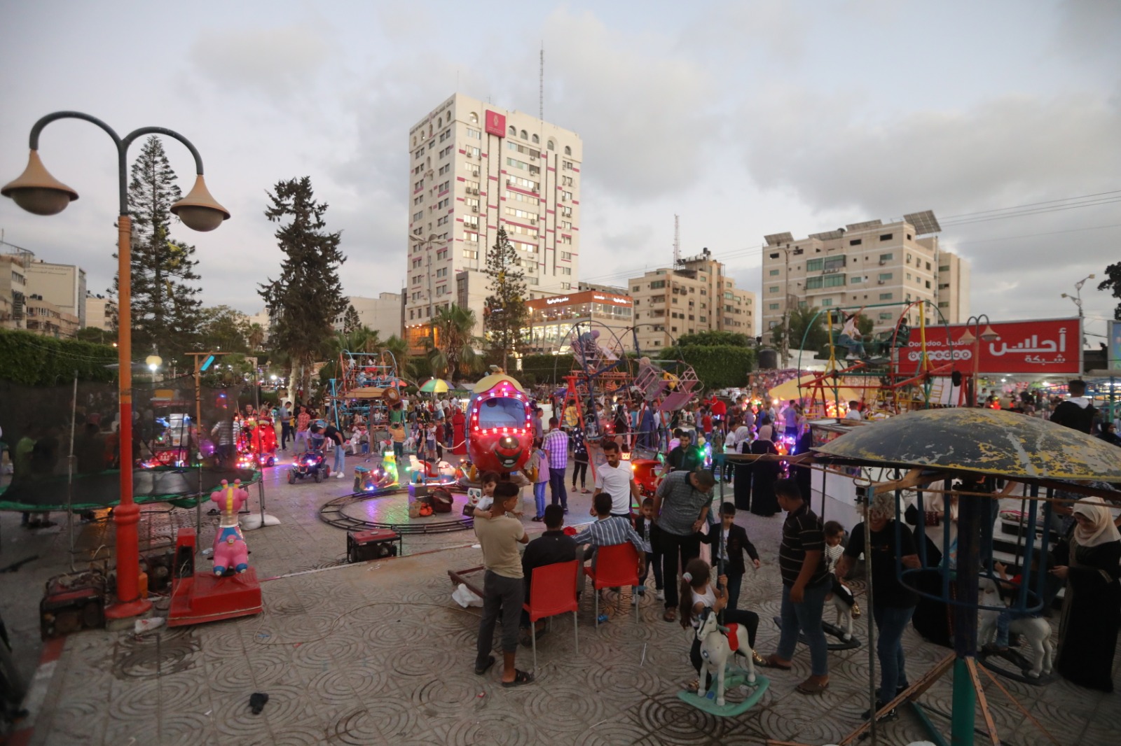 المواطنون في غزة يقضون إجازة عيد الأضحى المبارك