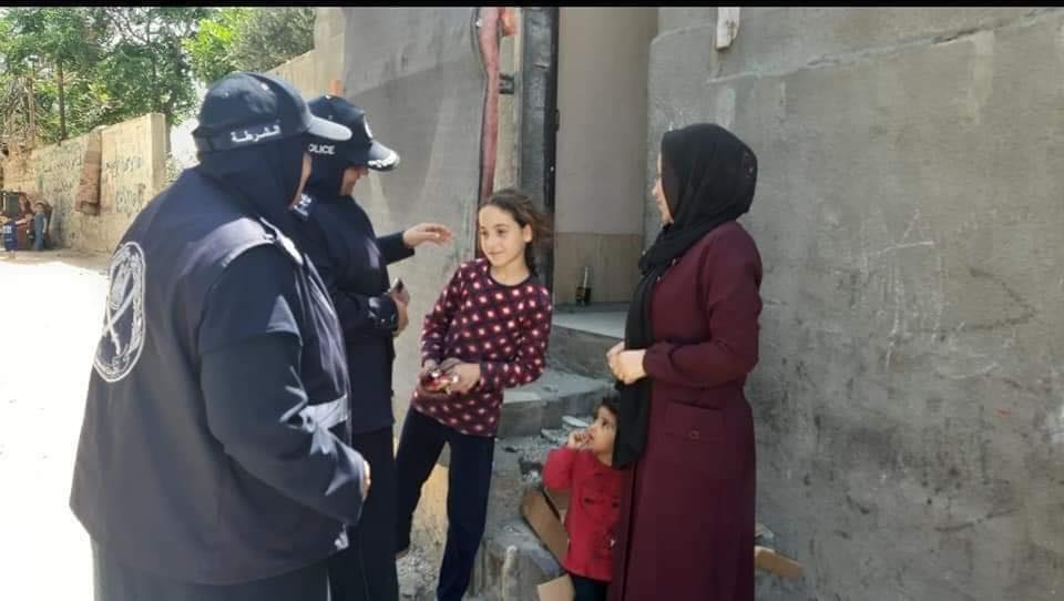دائرة الشرطة المجتمعية تتفقد بيوت شهداء وجـرحى العـدوان الإسـرائيلي