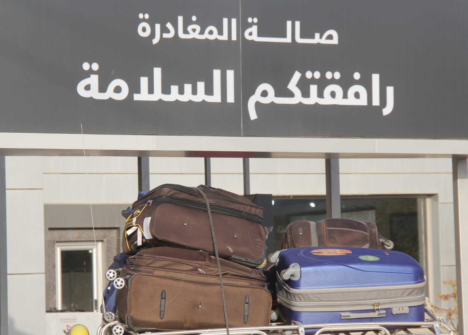 حركة معبر رفح البري خلال أيام فتحه استثنائيًا لمدة أربعة أيام في الاتجاهين