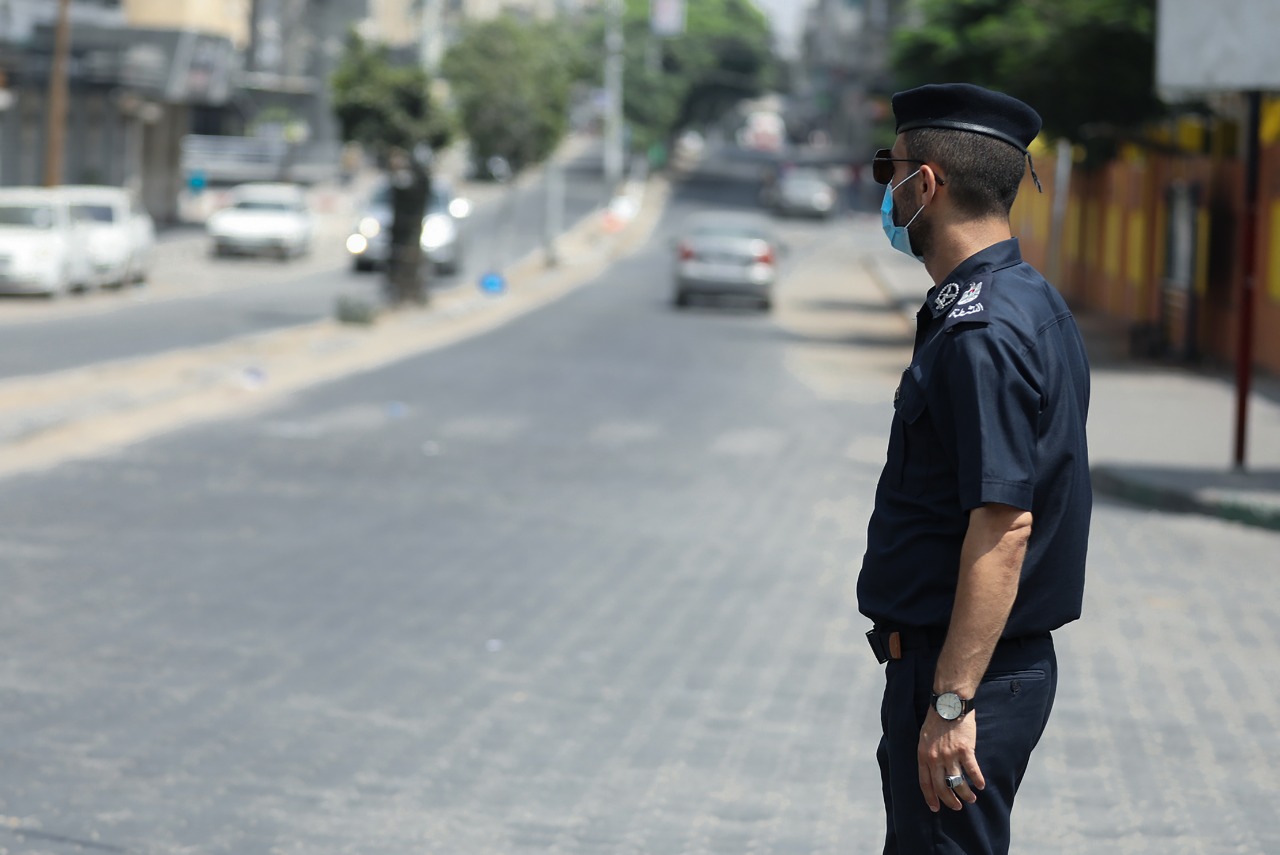 حظر التجول في غزة يدخل يومه الثاني عشر لمواجهة انتشار "كورونا"