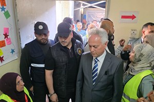 الشرطة تؤمن انتخابات بلدية دير البلح وسط القطاع