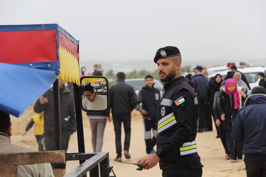 أجهزة الداخلية تُساند جماهير شعبنا المشاركة في مليونية الأرض والعودة