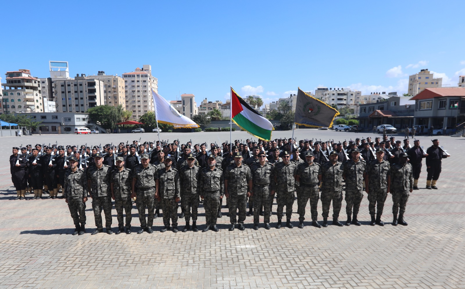 "مديرية التدريب" تُخرج دورة تأهيل الضباط الـ 39