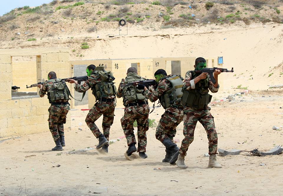 تدريبات دورة قادة السرايا الرابعة بقوات الأمن الوطني