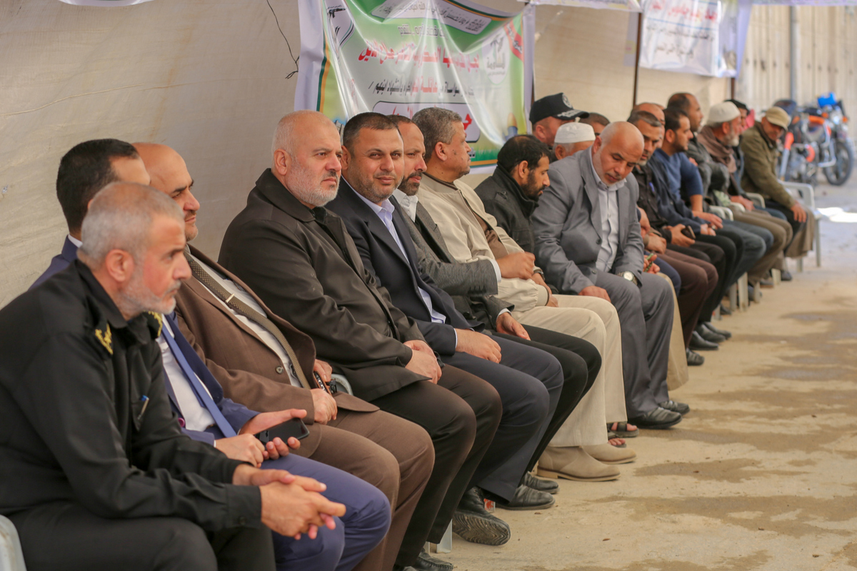 قيادة الداخلية تُقدم واجب العزاء لذوي شهداء مسيرة العودة