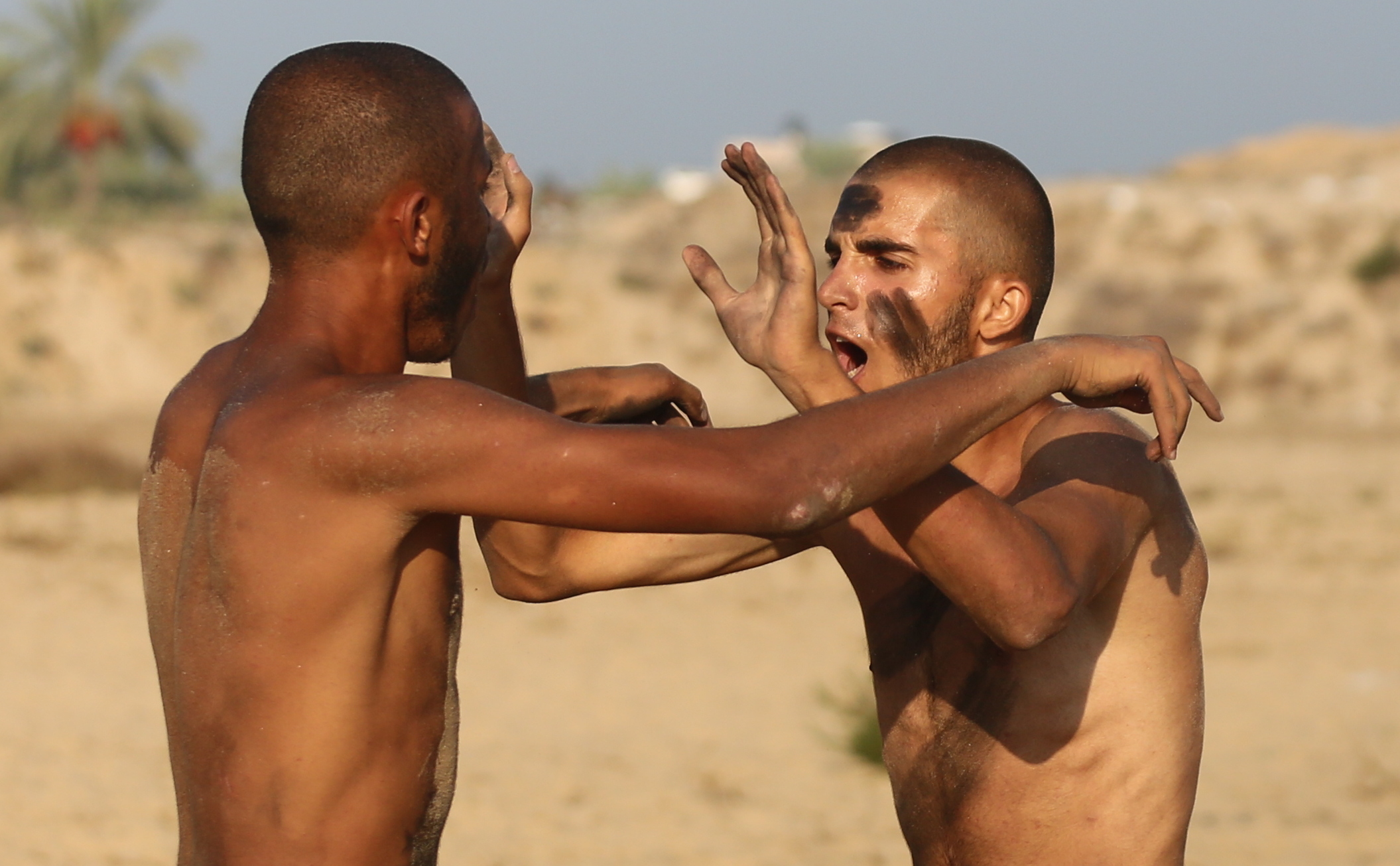 الدورة المغلقة لدفعة البكالوريوس التاسعة والعلوم البحرية الرابعة