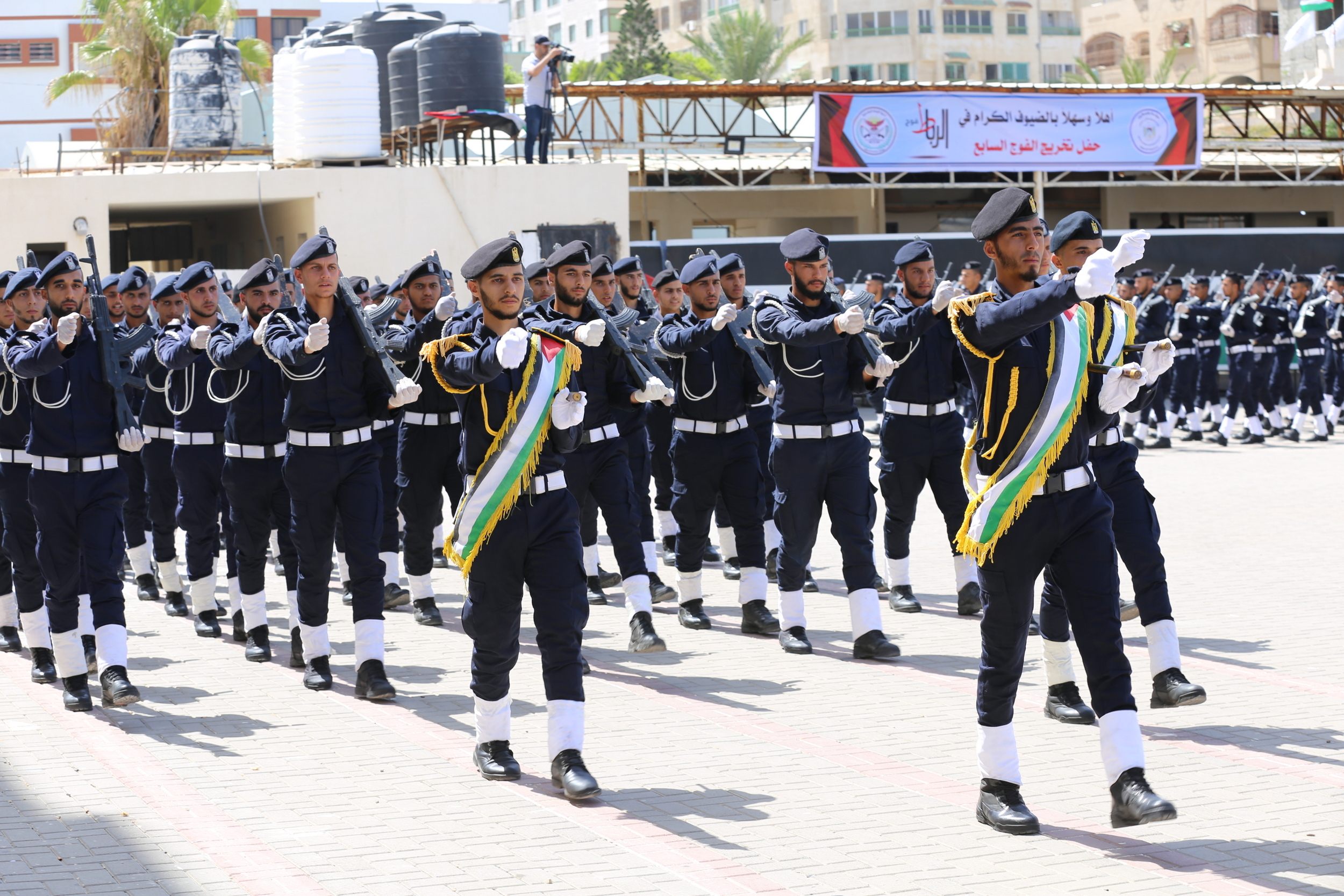 كلية الرباط تُخرّج دفعة البكالوريوس السابعة في القانون والعلوم الشرطية