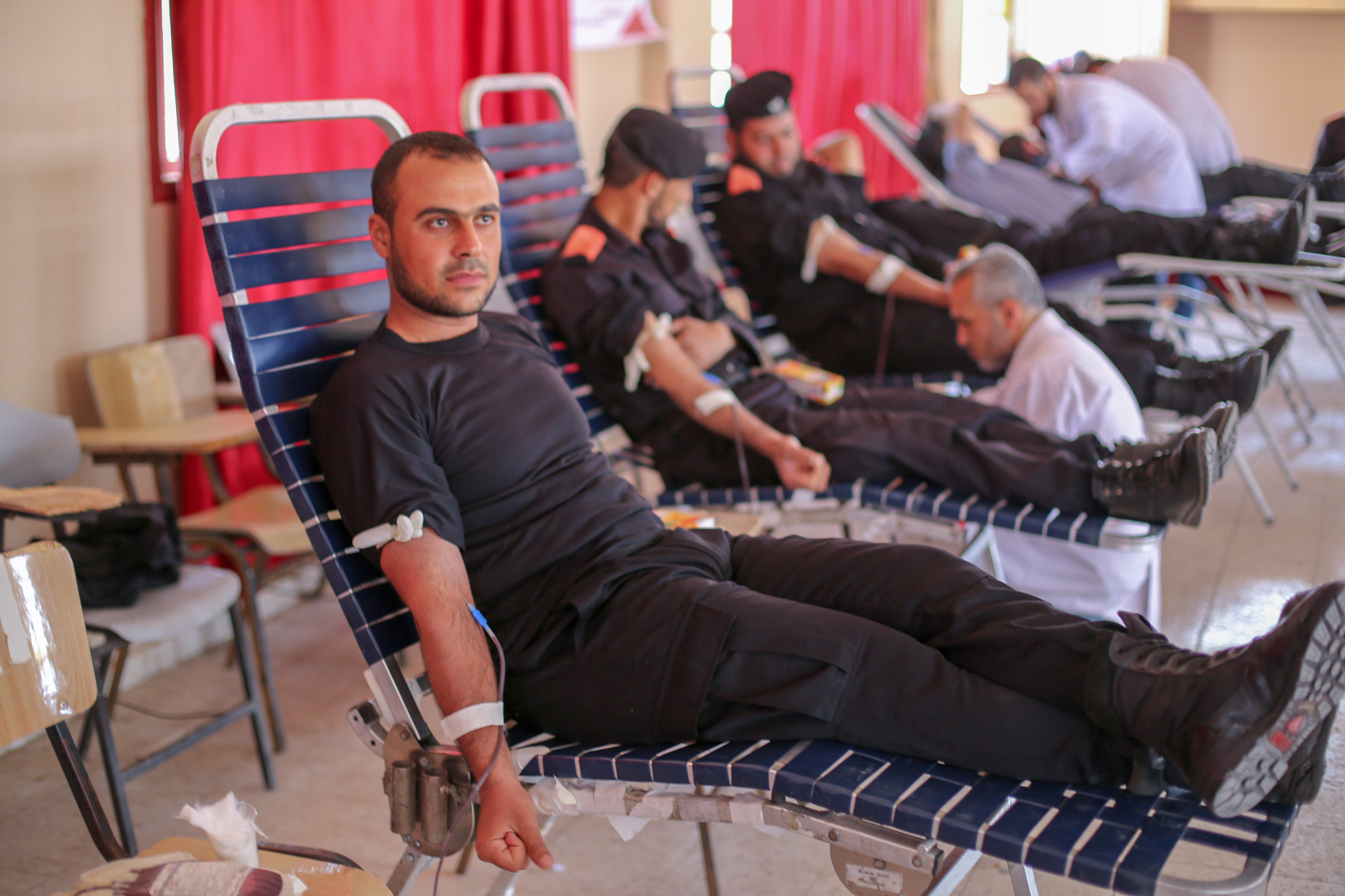 مديرية التدريب تنفذ "حملة التبرع" بالدم بالتعاون من بنك الدم المركزي