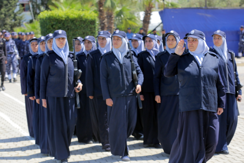 تخريج "دورة غزة سيف الأقصى" - ضباط وضباط صف بالشرطة 