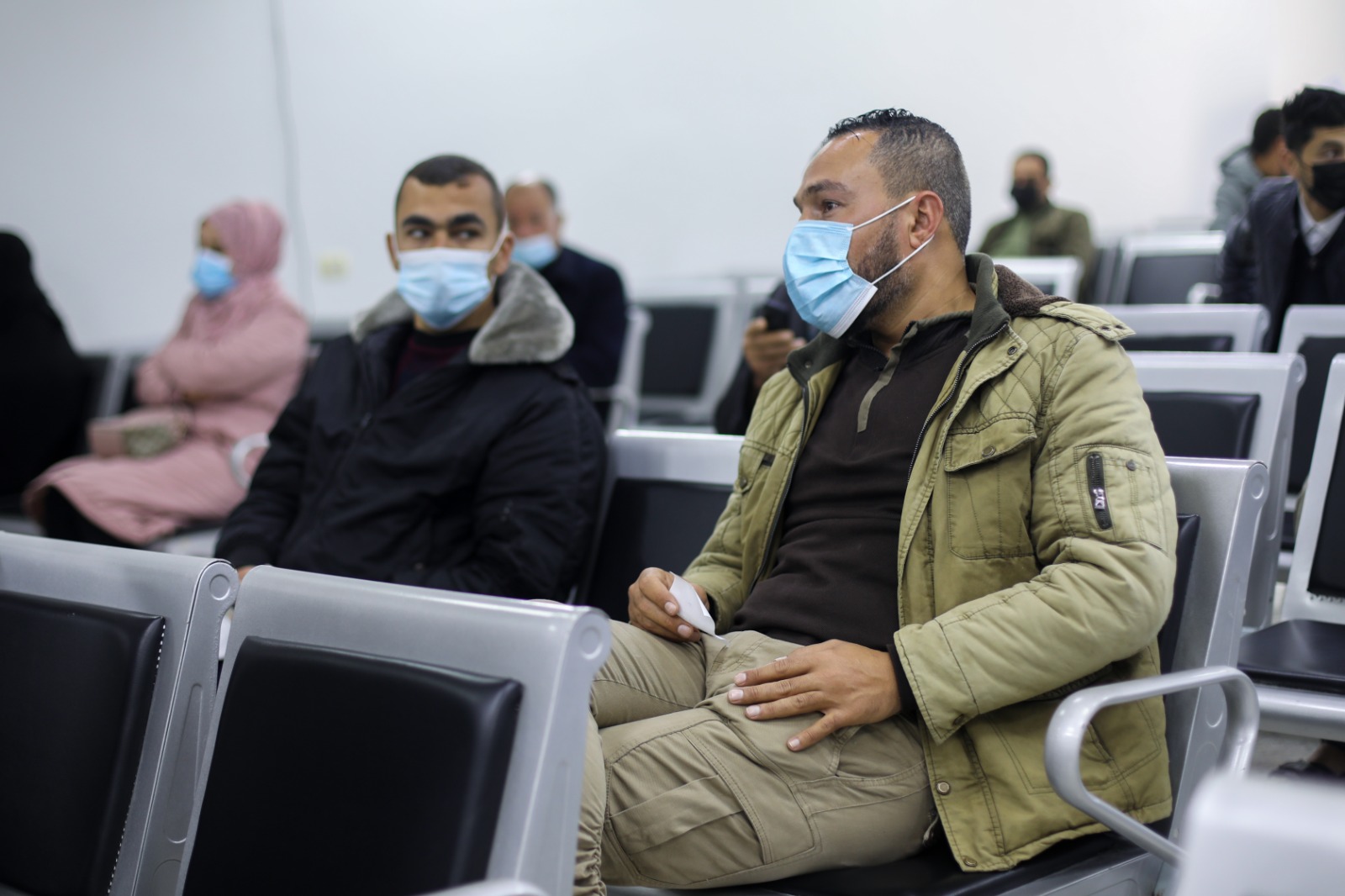 عمل أطقم مكتب التسجيل للسفر بالهيئة العامة للمعابر والحدود،