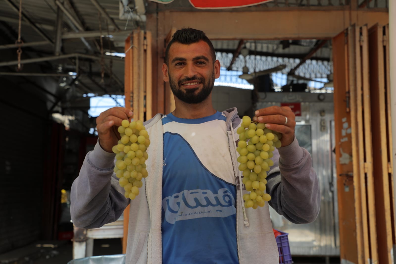 أجواء الحياة العامة في الأسواق والأماكن الحيوية بغزة