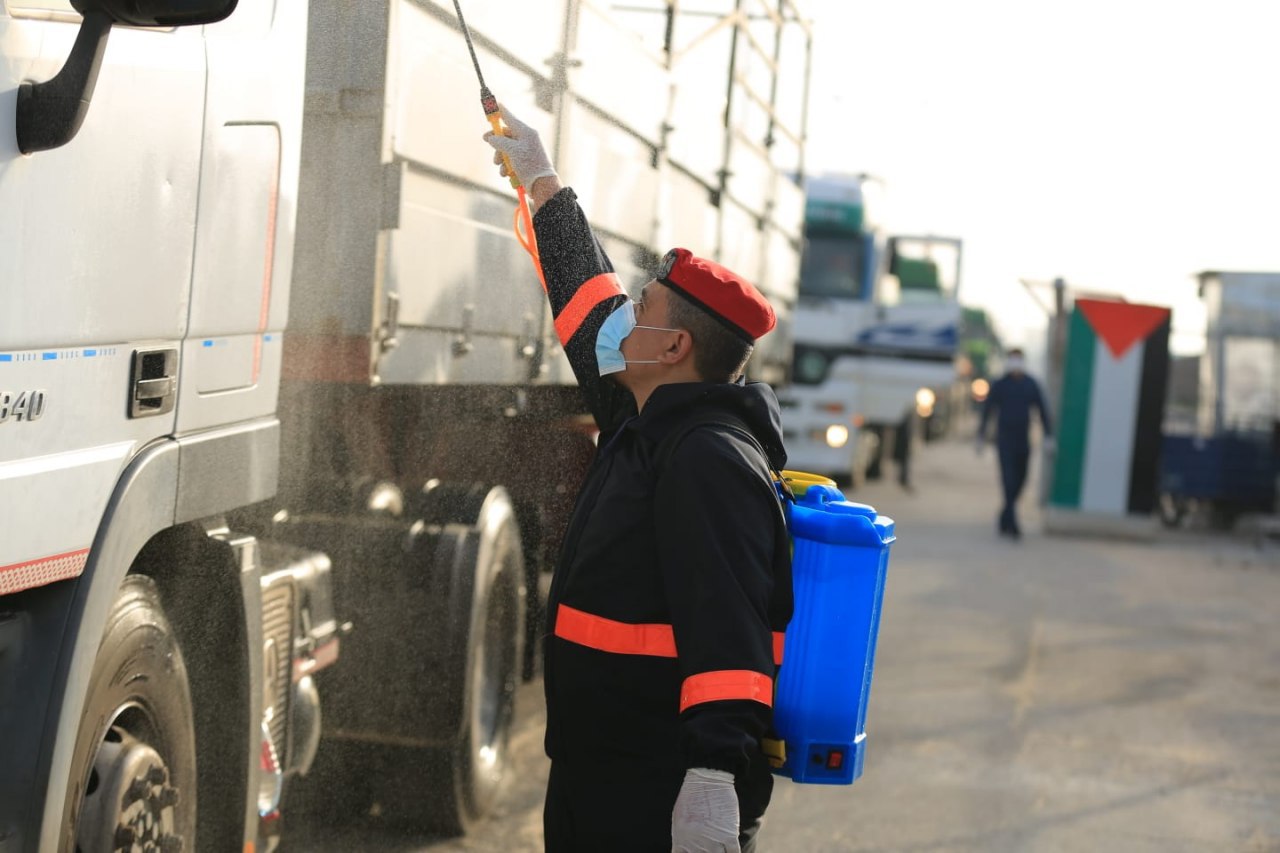 "الشرطة العسكرية" تؤمن وصول مساعدات أردنية لغزة