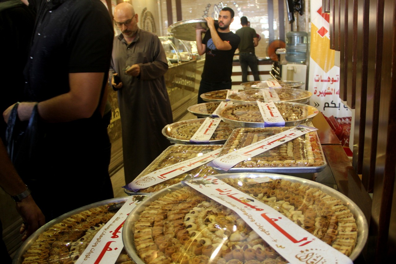 صور من أجواء احتفال المواطنين في قطاع غزة بنجاح الطلبة في الثانوية العامة