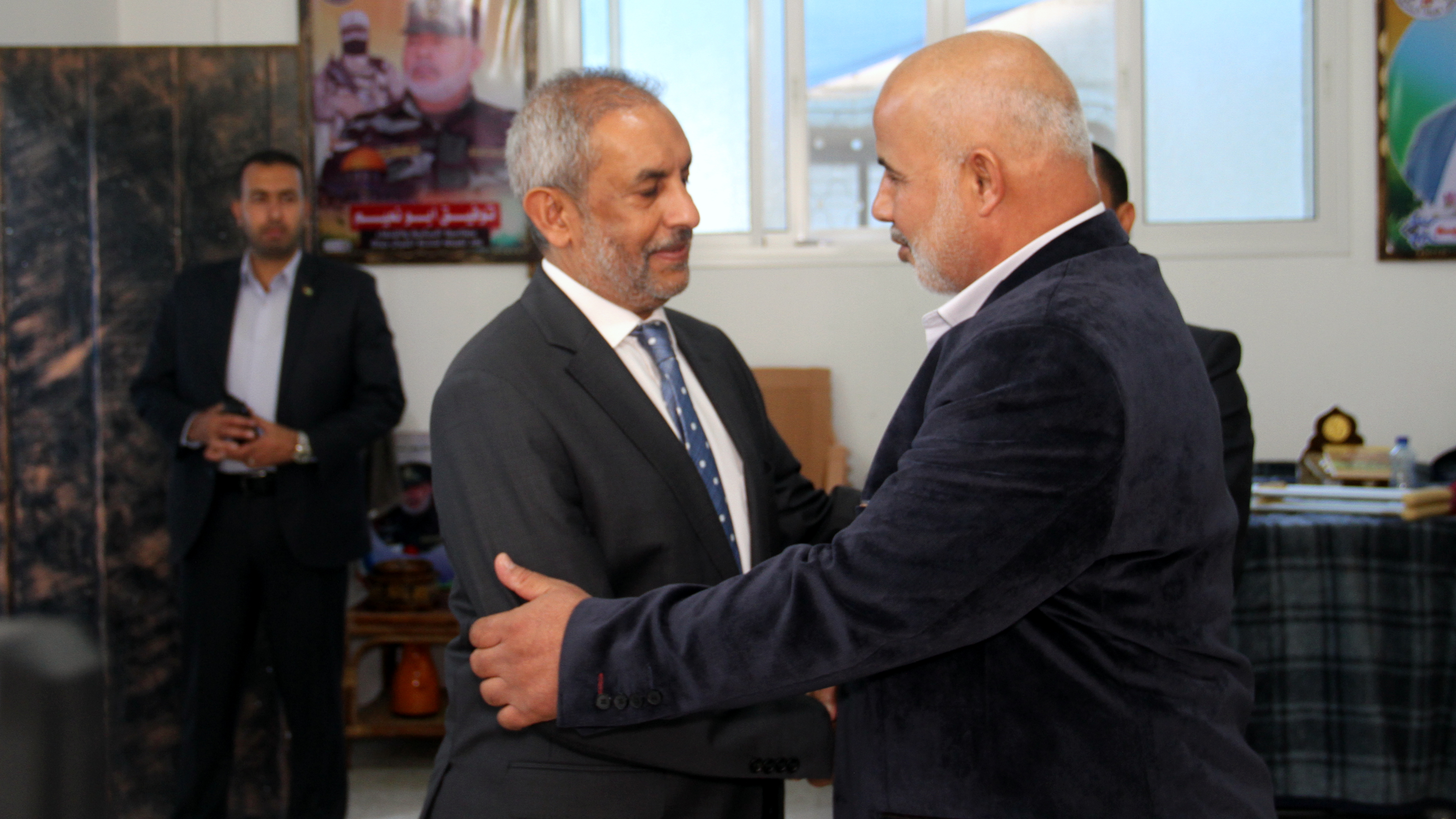 زيارة سفير جنوب أفريقيا للواء توفق أبو نعيم في بيته