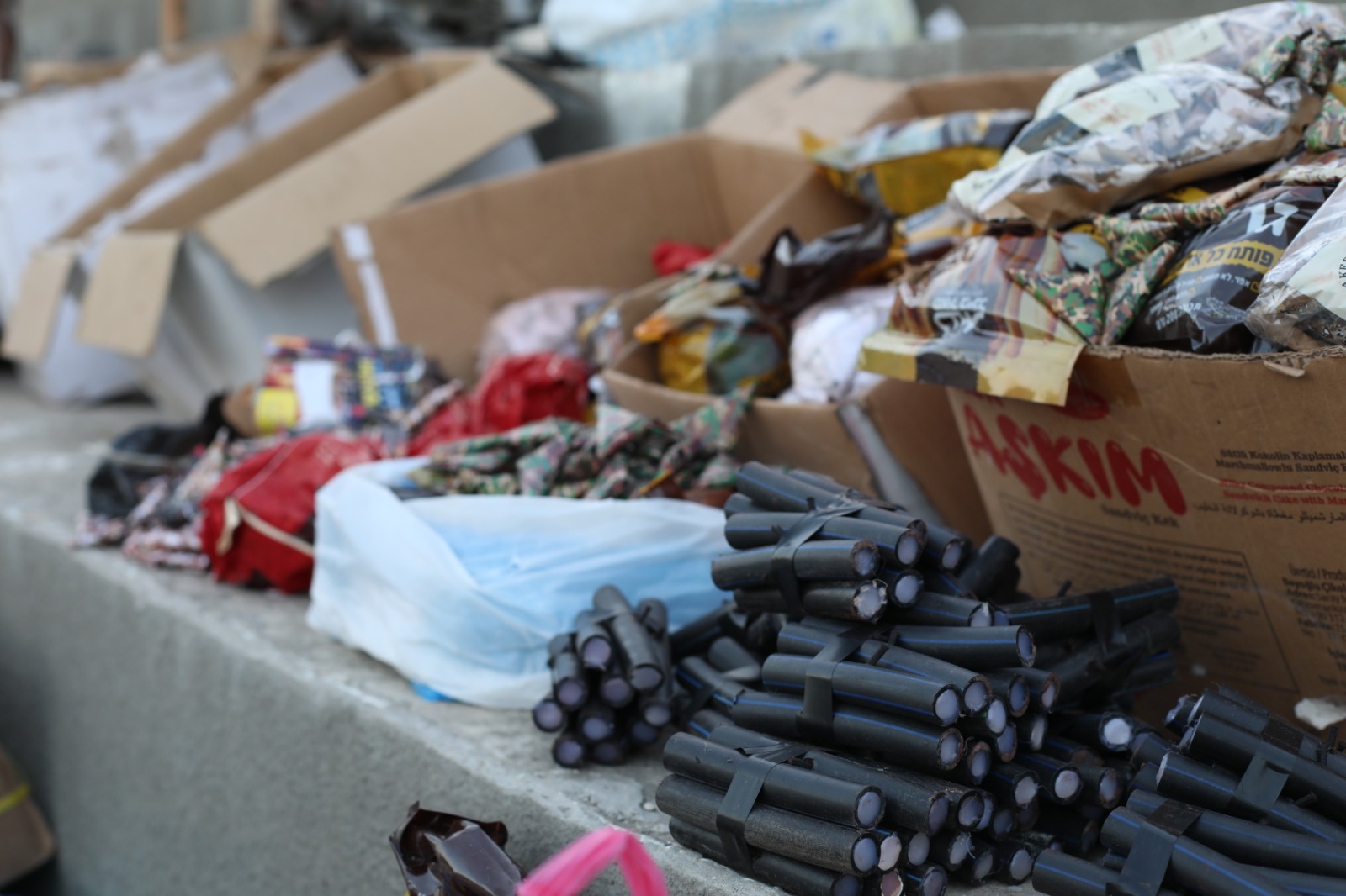 الشرطة تضبط ورشة لتصنيع المفرقعات شرق غزة