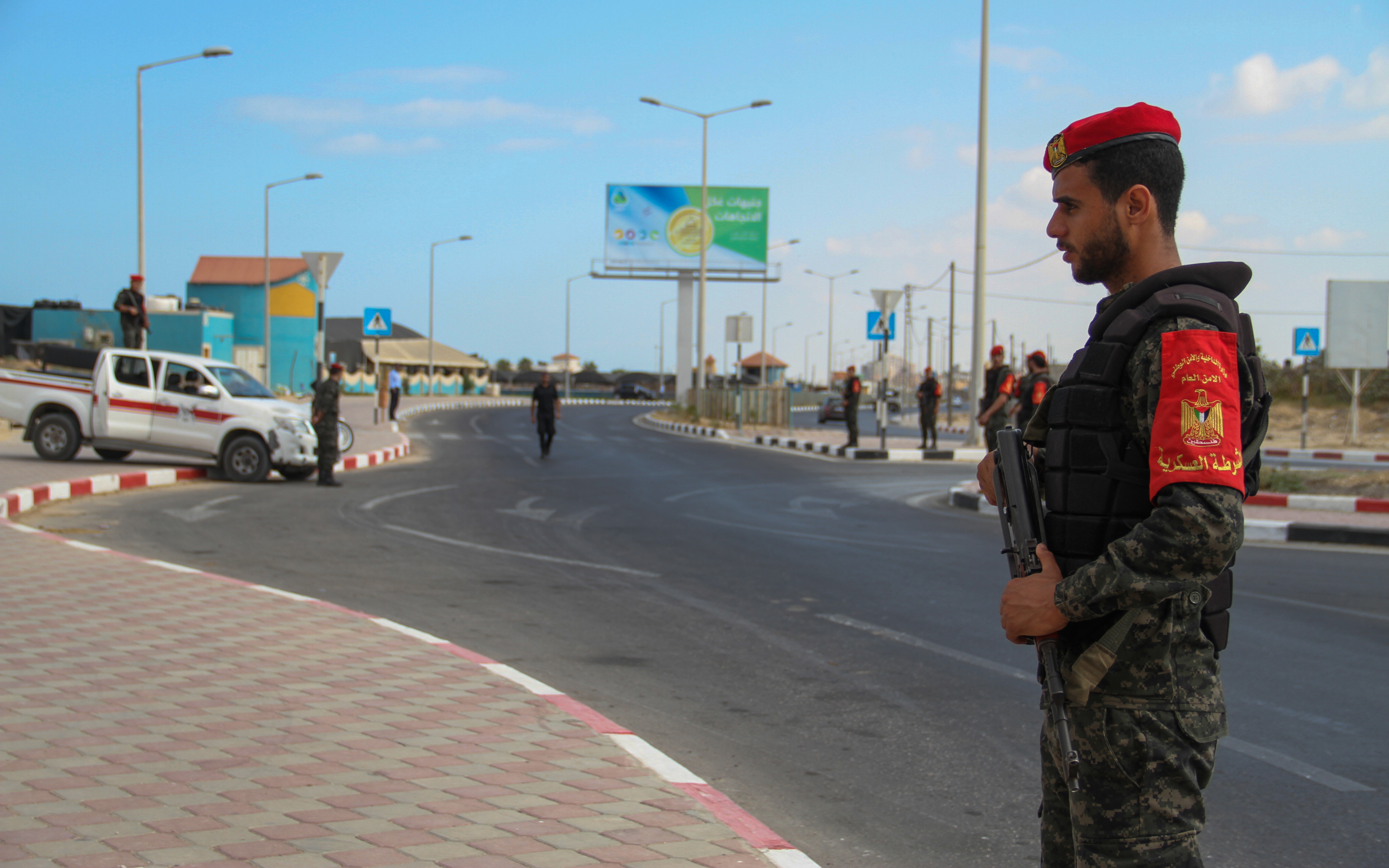 الأجهزة الأمنية تؤمن جولة رئيس الوزراء في غزة