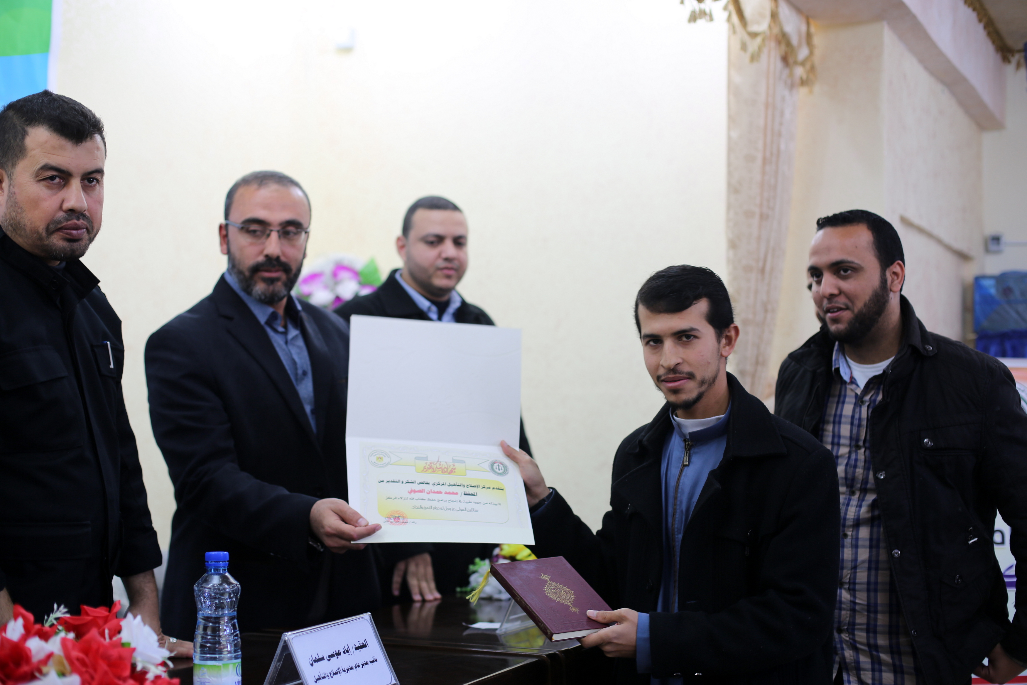 صور.. مديرية الإصـلاح والتأهيل تُخرج 80 نزيلاً حفظوا أجزاءً من القرآن