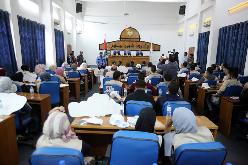 انطلاق برامج الفرق التطوعية للمبادرة المجتمعية "حياة" من مقر المجلس التشريعي